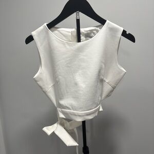 NWT Chic White Sleeveless Tie-Waist Crop Top